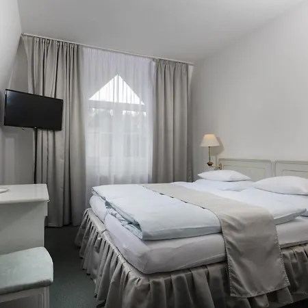 Hotel Ferdinand 3*